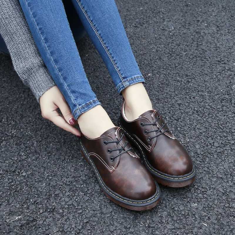 Женская обувь в стиле дерби с круглым носком туфли из хлопкового плюша на широком