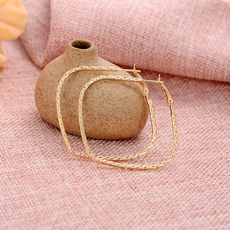 Большие висячие серьги для женщин геометрические круглые массивные женские 2020