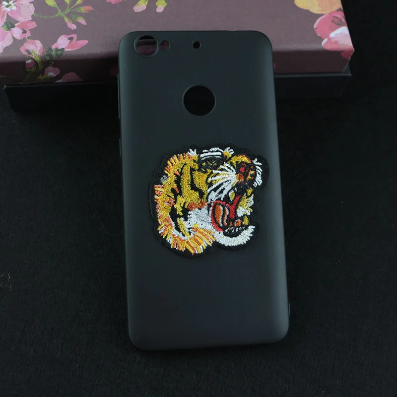 Чехол-книжка для LeEco LeTV Le 1 S роскошные вышитые тигр голова льва пчелы змея любовь