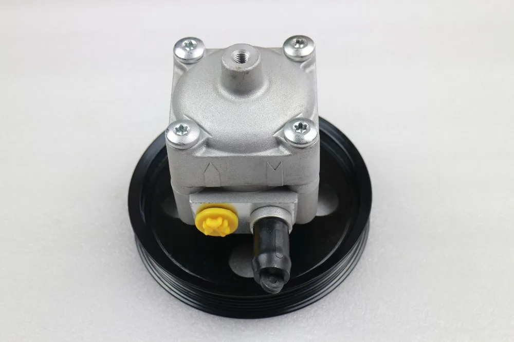 NEW Power Steering Pump Fit For Volvo S60 XC70 V70 Mk II 2.4 D 5 30665101 |
