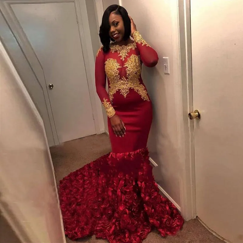 Платье для выпускного вечера с юбкой-годе золотистым кружевом и длинным рукавом |