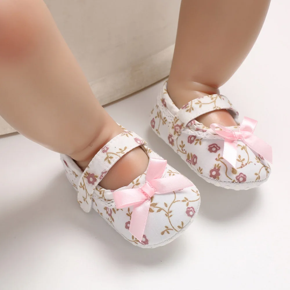 

Baby Girls First Walker Shoes Newborn Princess No-slip Prewalkers Shoes