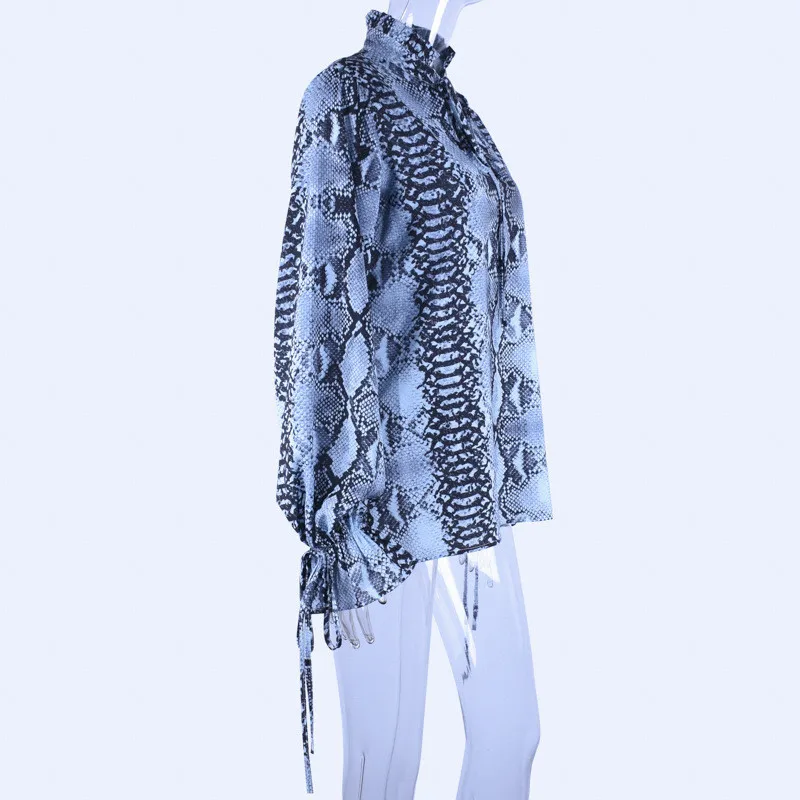 Женская шифоновая блузка свободная синяя со змеиным узором кимоно Летняя туника