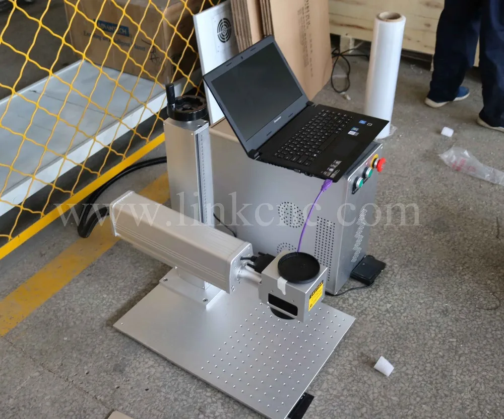 30 Вт портативная высокоскоростная волоконная лазерная машина для гравировки по