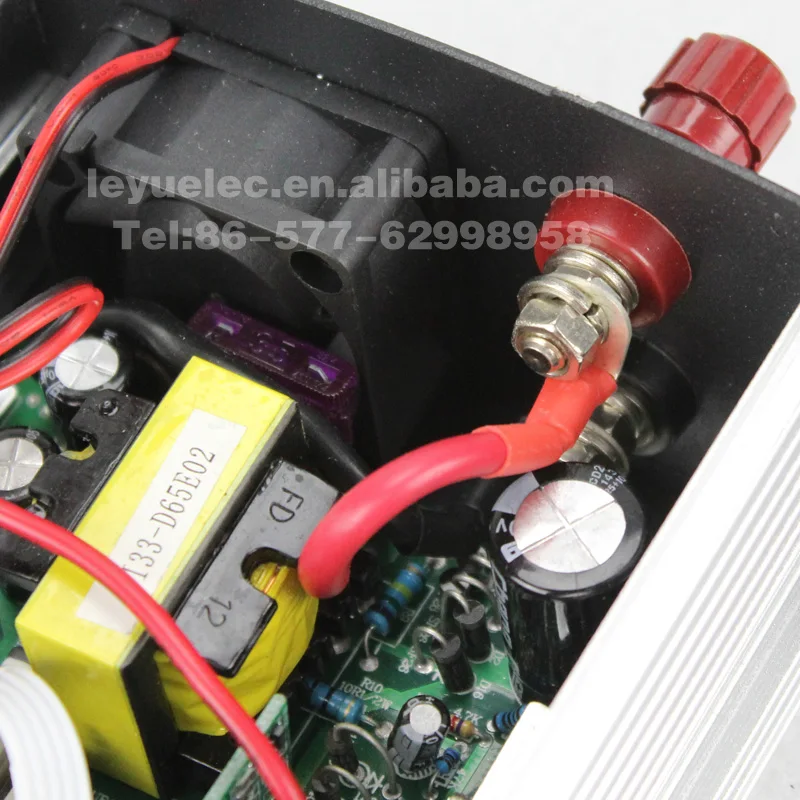 Небольшая мощность модифицированный синусоидальный инвертор 300 Вт 12 В до 220