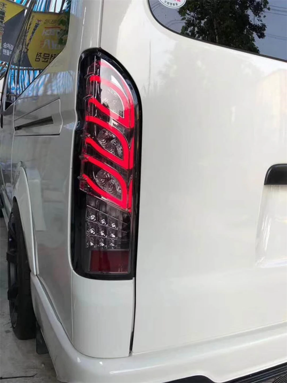 Для Toyota Hiace 2005 2006 2007 2008 2009 2010 2011 2012 2013 2014 2015 2016 2017 2018 хвост светильник BrakeLED в