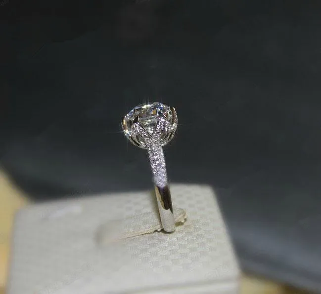 Роскошное кольцо 3Ct с бриллиантами в стиле цветка лотоса однотонное женское