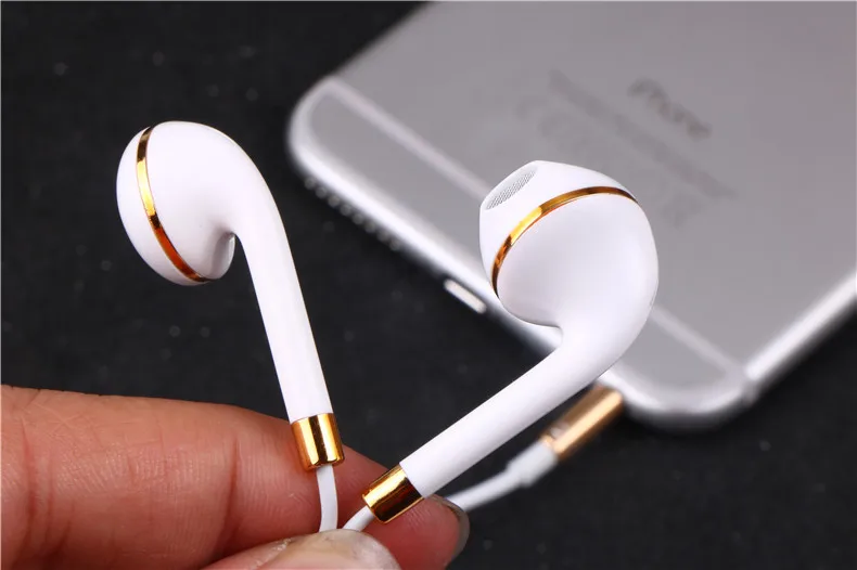 Спорт-вкладыши Музыка наушники с Mircrophone наушники металлическая конструкция 3,5 мм проводные наушники для всех мобильных телефонов MP3 MP4 Ноутбук игровой