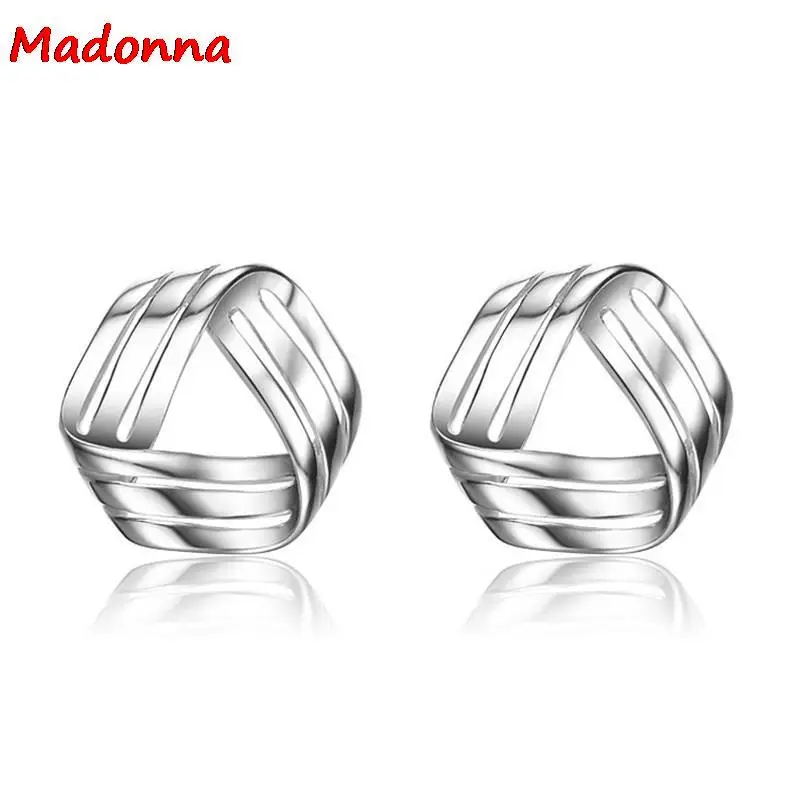 Простые корейские милые маленькие серьги в форме плоской формы с серебряным