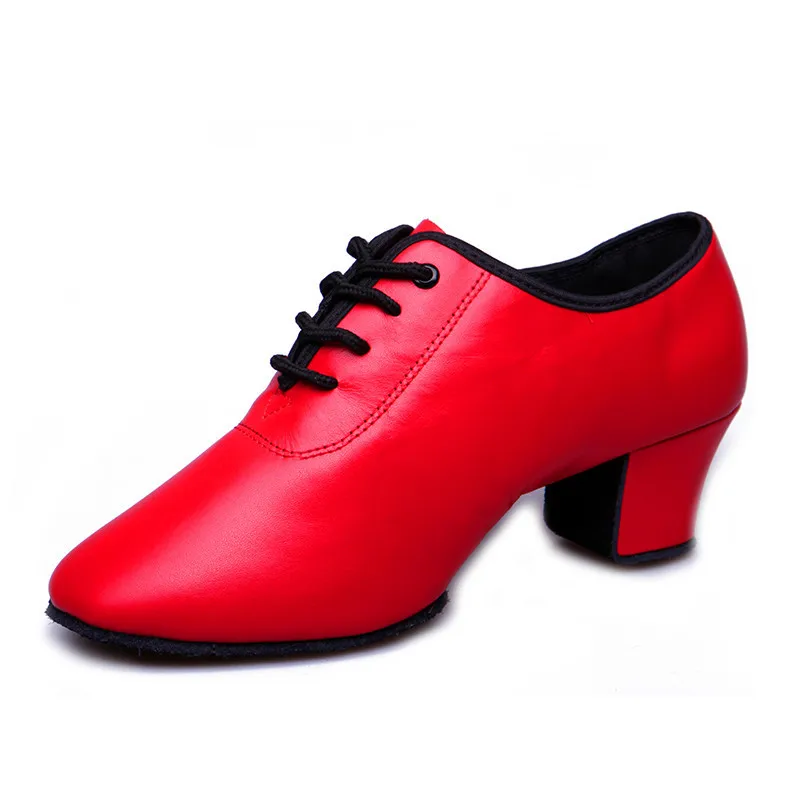 Туфли женские для танцев натуральная кожа с кружевом прорезями