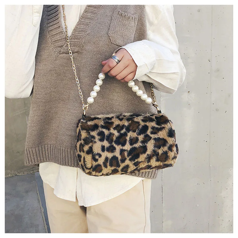 

Women Messenger Leopard Womans Bags Brand Designers 2018 Fur Female Personality Messenger Shoulder Bag Leopard WWJ303
