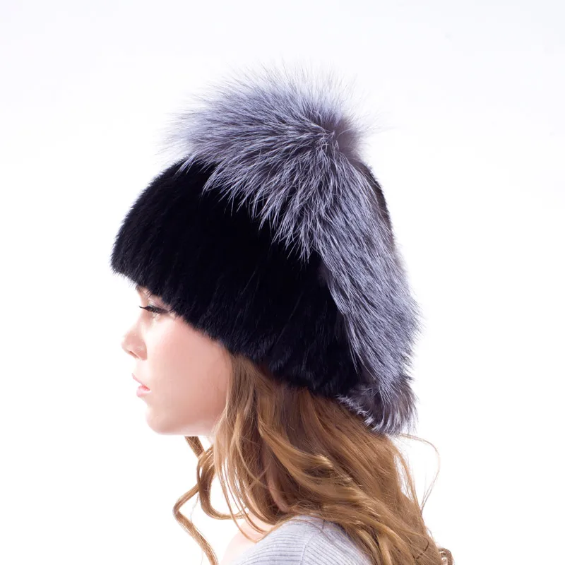 Дизайнерская меховая шапка с украшением из лисьего меха женская зимняя ручной