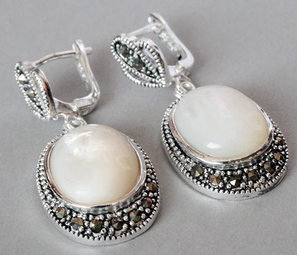 

handmade lady's 925 Silver White Sea Shell Marcasit Earrings 11/2"