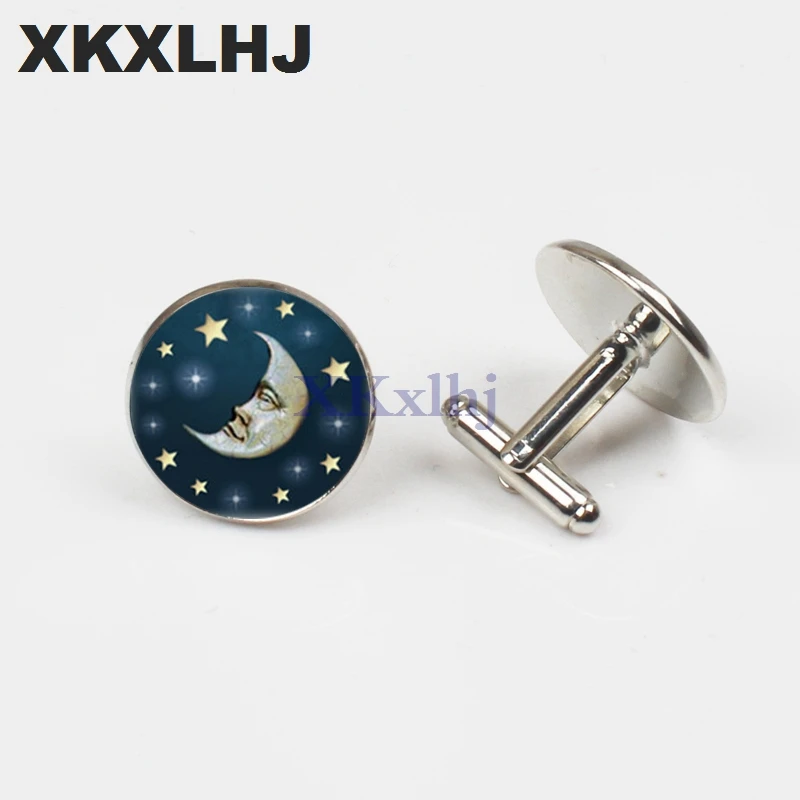 

XKXLHJ 2018 New Blue Green Silk Gold Moon Stars Round Cufflinks Art Photo Cufflinks Jewelry Accessories