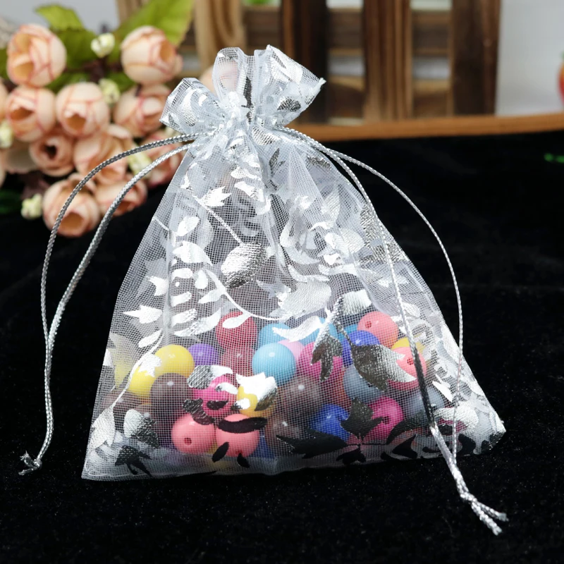 

Free Shipping 100pcs/lot Rose Print White Organza Bags 7x9cm Small Wedding Favor Gift Bag Charms Jewelry Packaging Bags Pouches