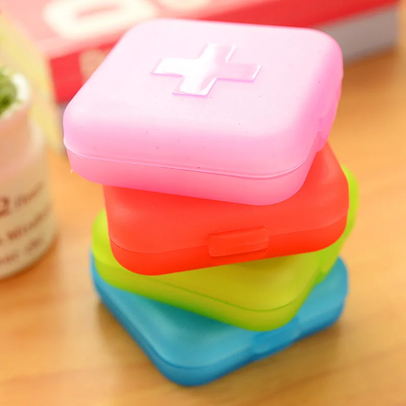 

4 Grids Pill Cutter Box Portable Mini Pill Case Tablet Cutter Splitter Medicine Pill Holder box Travel Accessorie