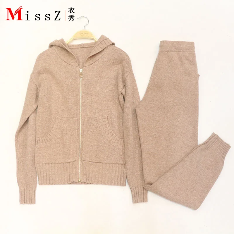Женский трикотажный костюм с капюшоном кардиган на молнии + брюки повседневный