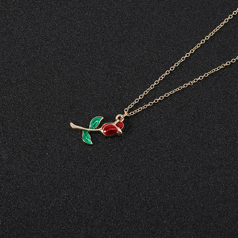 Ожерелье с подвеской в виде цветка розы зеленым листом | Украшения и аксессуары
