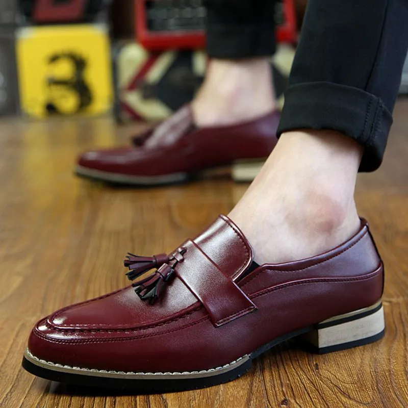 

Formal Leather Shoes Men Loafers Pointed Toe Tassel Formal Leather Platform Shoes Scarpe Uomo Eleganti Men Party Dress Shoes
