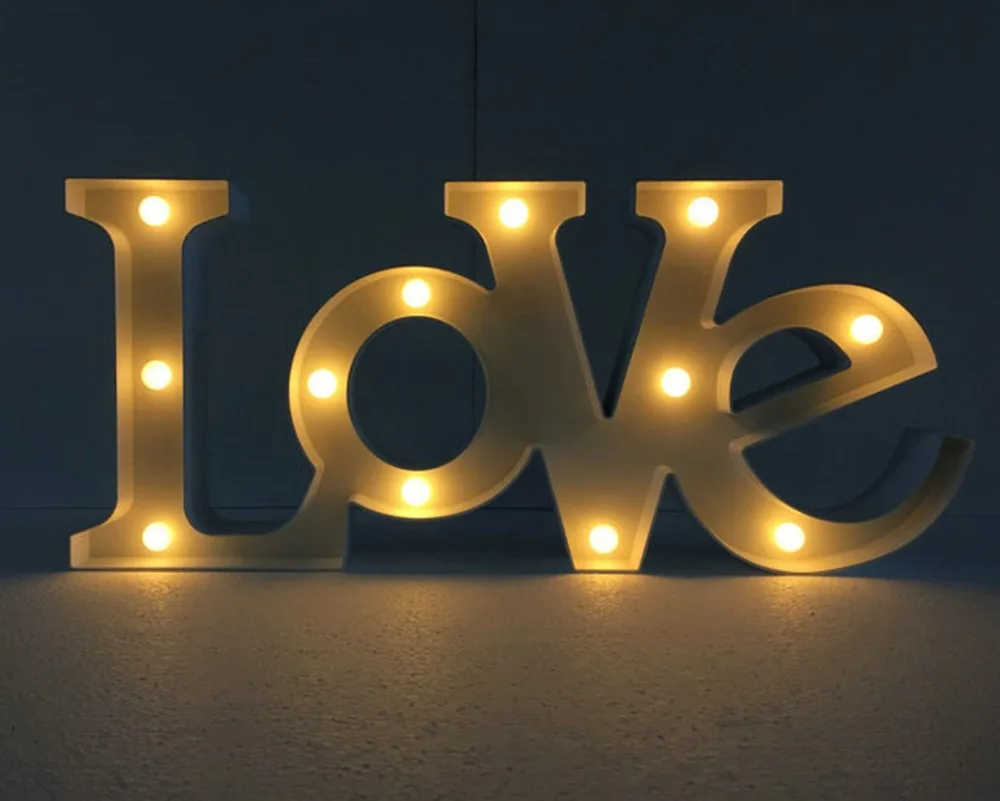 Индивидуальный 12-дюймовый широкий пластиковый светодиодный знак love с 3D буквами