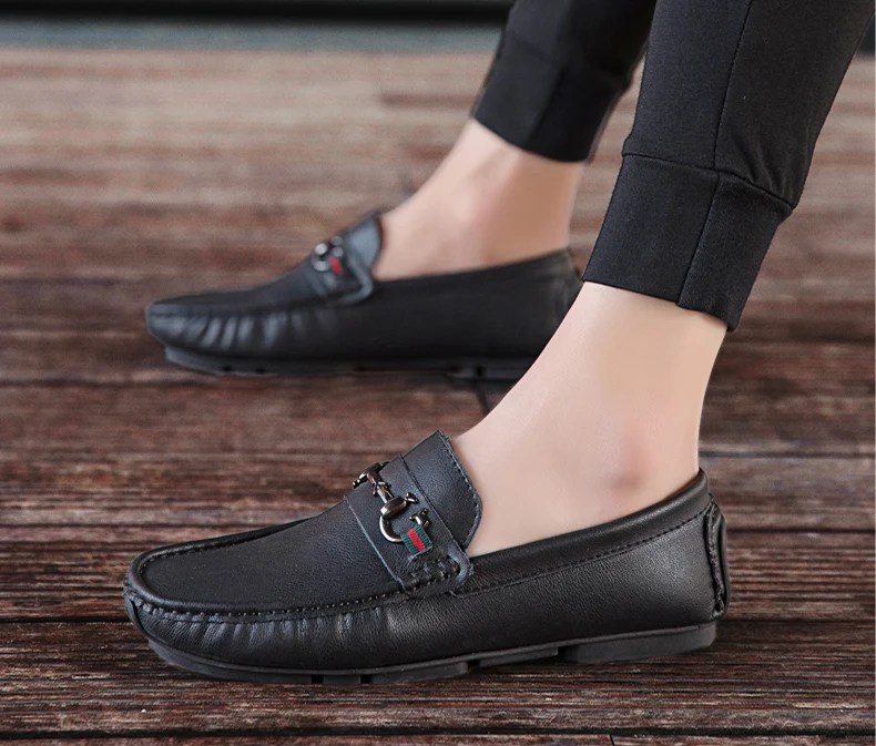 New Summer Men Flat Shoes Men Flats Slip On Male Loafers Driving Moccasins Homme Classic Comfortable Men Fashion Casual Shoes