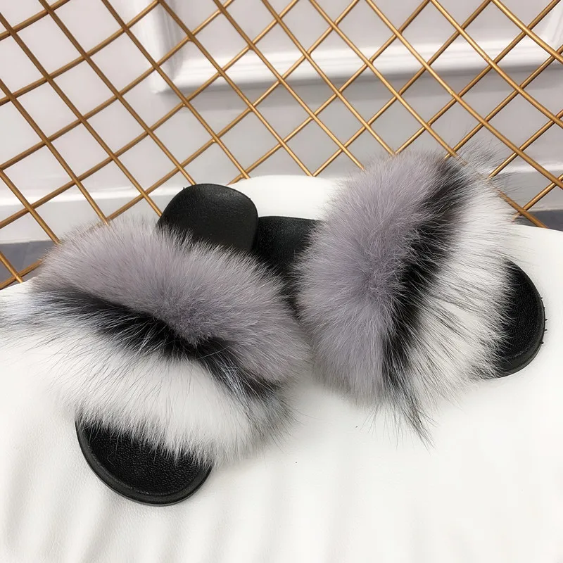 white black grey ZDFURS/; Лидер продаж; женские шлепанцы с лисьим мехом; Разноцветные Летние модные шлепанцы; женские меховые домашние Вьетнамки; пляжные сандалии - Цвет: white black grey