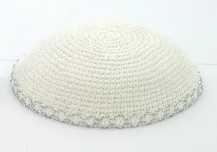 Ручной вязки YARMULKE KIPPAH - Цвет: WHITE WITH LACE TRIM