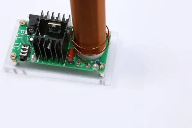 PLL SSTC Mini Tesla Coil может воспроизводить мобильный телефон/компьютерную музыку для