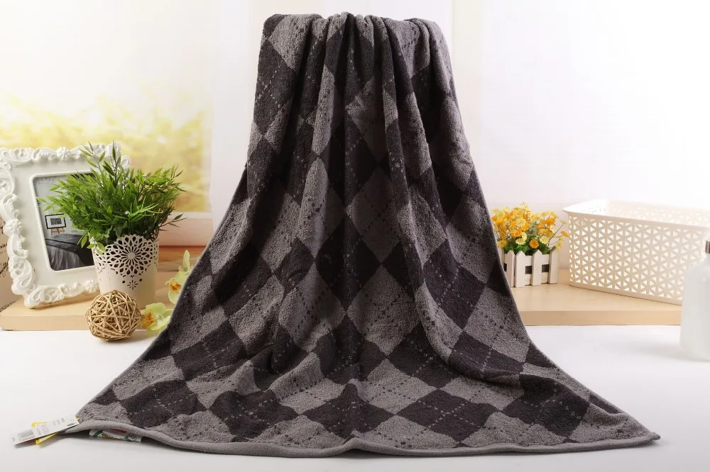 

Men Travel Luxury 50x100cm Face/Hand Towel and 70*140cm Bath Towel Plaid Beach Towel For Adults 2pcs/set Basic Bathroom