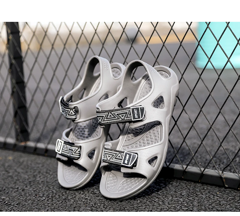 Large Size Men Sport Sandals Summer Cheap Beach Shoes Light Outdoor Non-slip Water Shoes Rivers Upstream Slippers Man Footwear