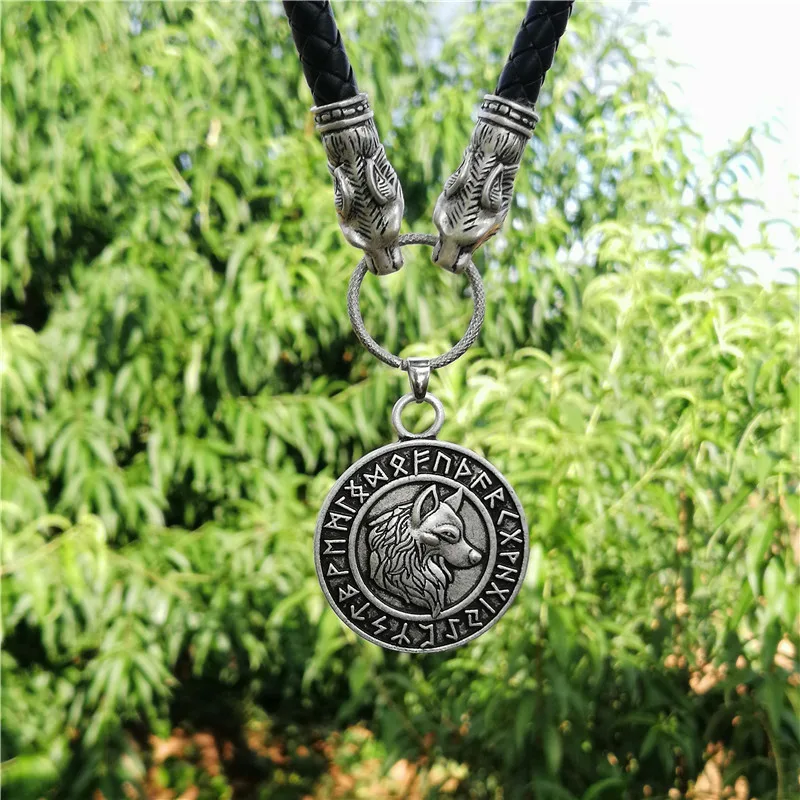Wolf Head 24 Runes Шейное колье с подвеской винтажные языческие норвежские ювелирные