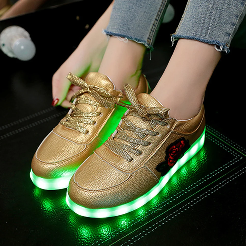 Обувь с розовыми светодиодами модные удобные кроссовки вышитыми розами обувь