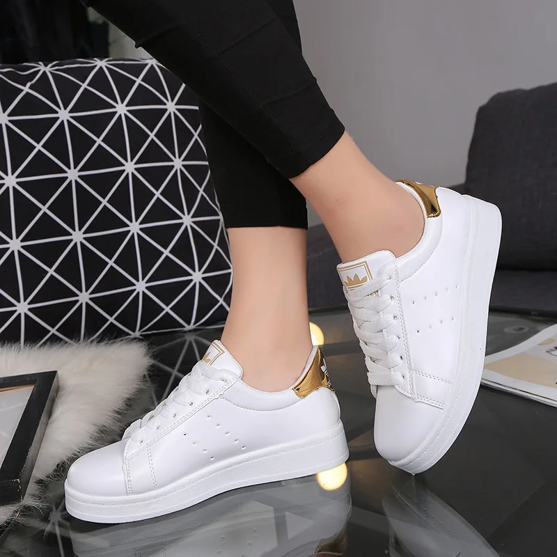 Роскошные женские туфли из искусственной кожи периодически белые/черные для