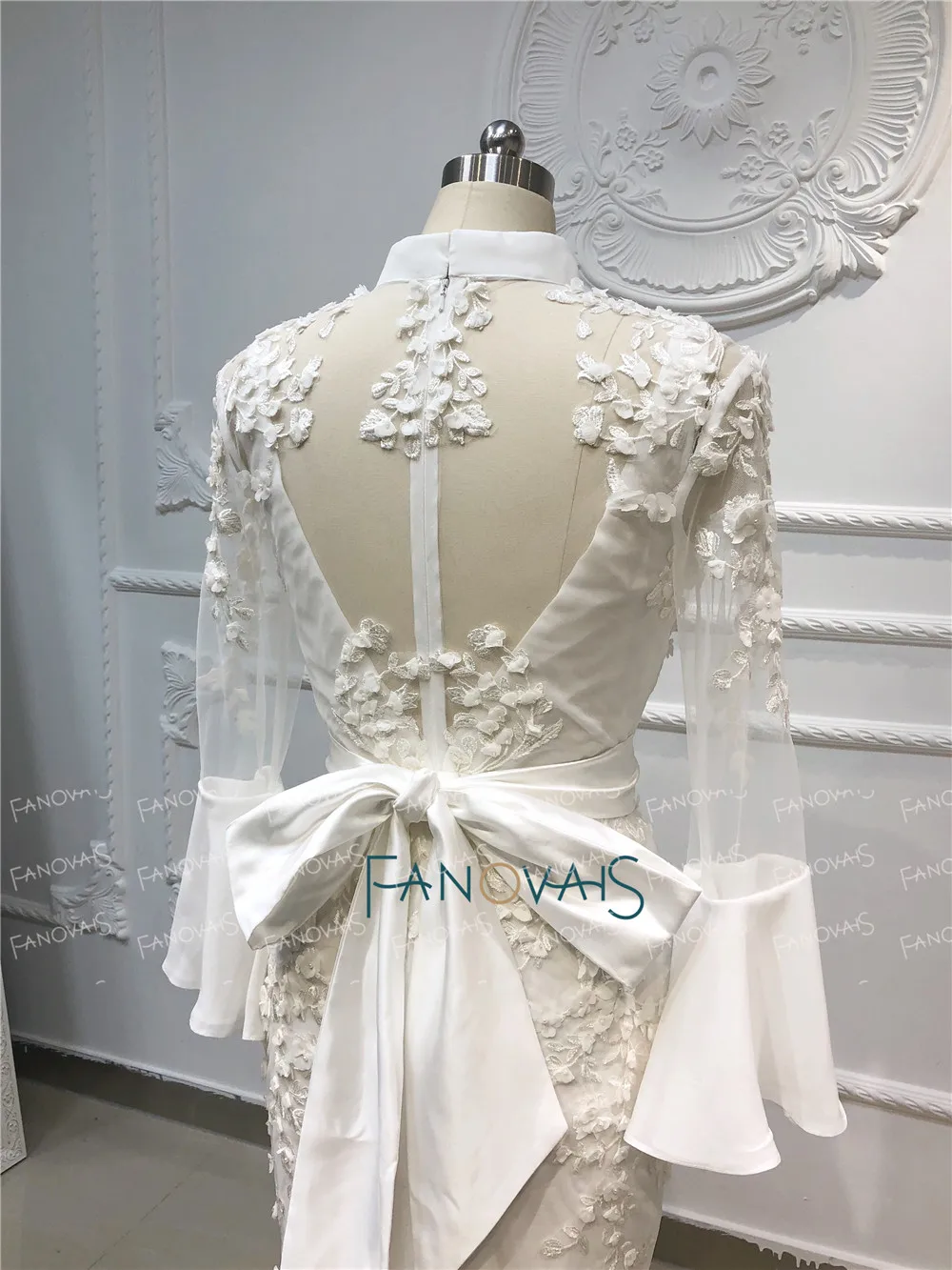 Boho Wedding Dresses Sexy V Neck Long Sleeve Sheer Top Mermaid Wedding Gown Floor Length Lace Flower Vestido de Noiva WN86