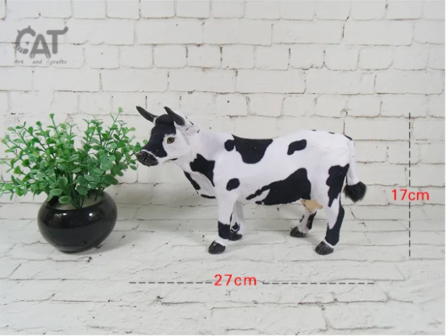 

Новая игрушка-Имитация коровы, пластиковая и меховая молочная корова, кукла, подарок, около 27x17 см a35