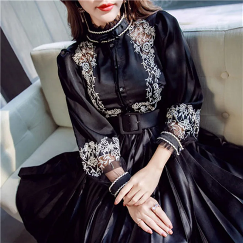 Женское плиссированное платье черное подиумное с вышивкой осень 2019|pleated dress|dress