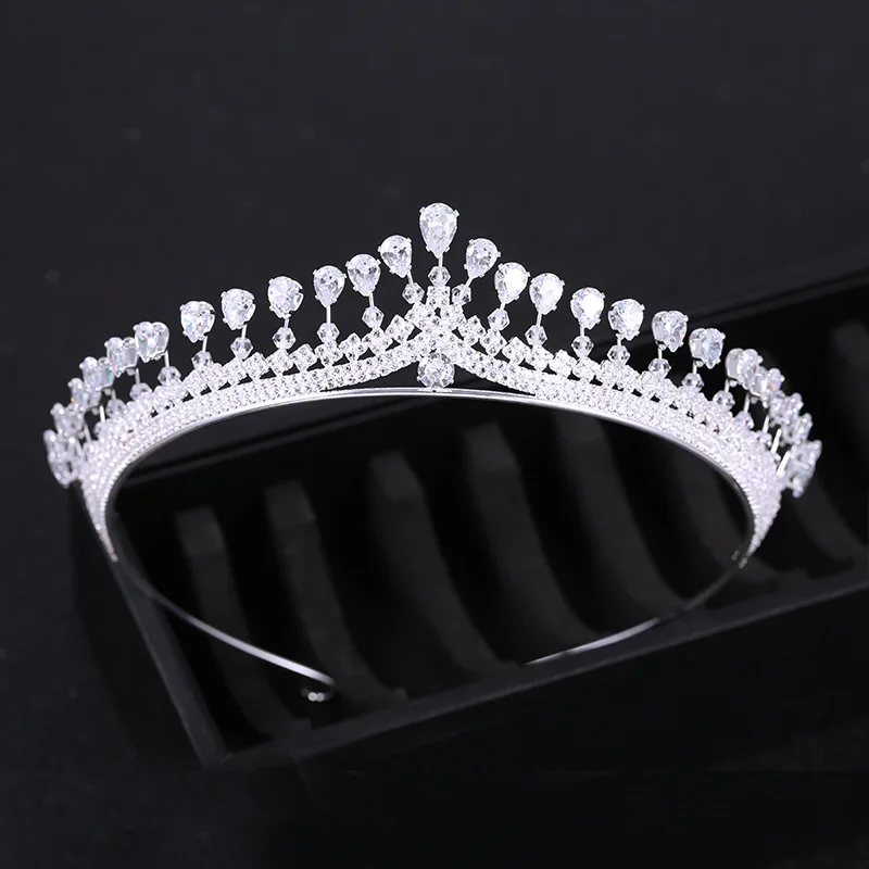 

Sparkling Zircon Rhinestone Tiaras Crowns for Bride Princess CZ Crown for Women Wedding Headpiece Pageant Diadem Jewelry ML817