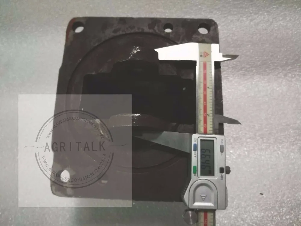 Корпус коробки передачи для трактора Shanghai SNH504-704 номер детали: 504.42.101-1 |