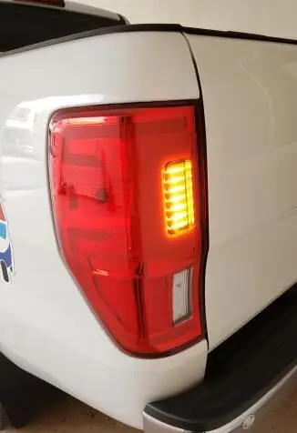 AKD Тюнинг автомобилей задний светильник s для Ford Ranger- задний светильник s светодиодный DRL ходовой светильник s Противотуманные фары с ангельскими глазками задний парковочный светильник - Цвет: Красный