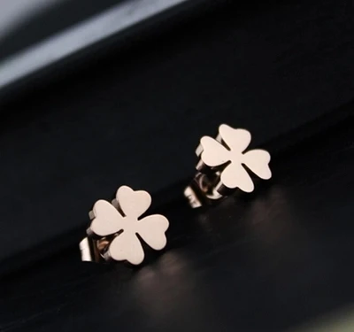 Золотистые/Серебристые серьги в виде четырехлистного клевера лидер продаж