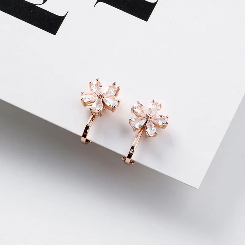 Medium White Gold Новые корейские милые крошечные серьги с бантом и кристаллами в виде цветка для темпераментных женщин и девушек, серьги без пирсинга EC1168 - Окраска металла: Medium White Gold