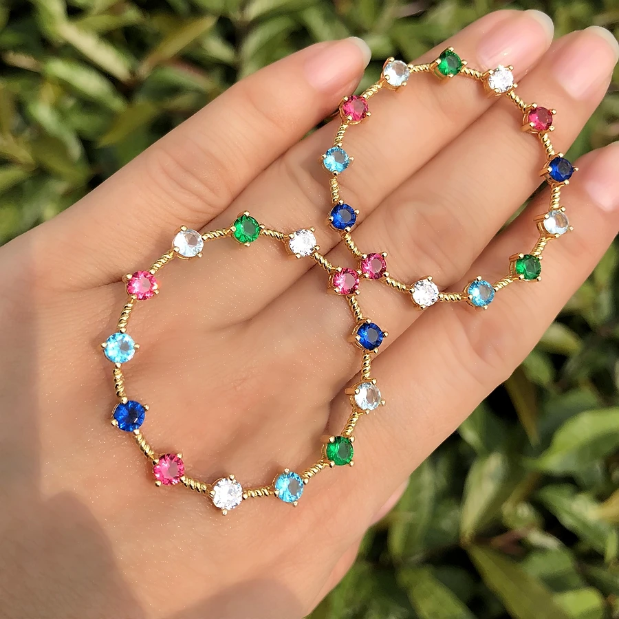 Женские круглые большие серьги с разноцветным фианитом Золотая Радужная серьга