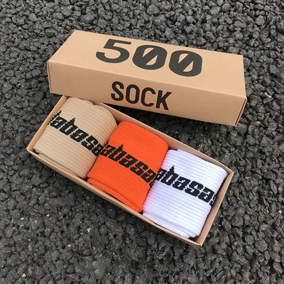 Осенне-зимние мужские носки из хлопка 500 в подарочной коробке, модные высококачественные чулки с надписью, классные носки! 3 пар/кор - Цвет: yellow orange white