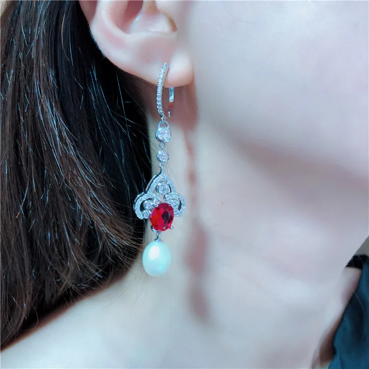 Серьги из натурального пресноводного жемчуга инкрустация микро циркония