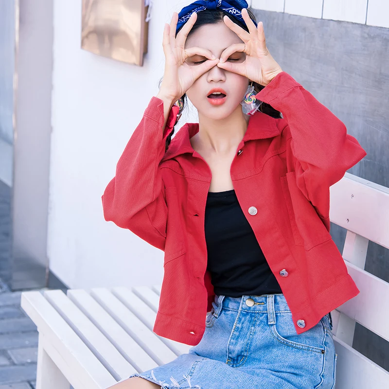 Джинсовая куртка короткая студенческая мода на улице 2020 новые весенние