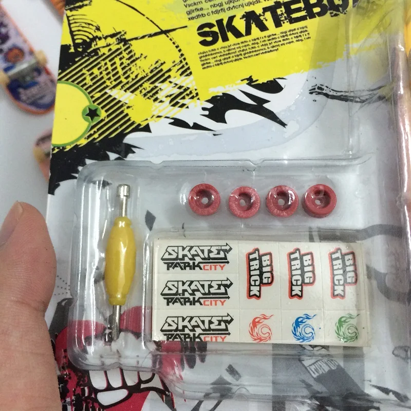 2020 легированная подставка мини пальчиковые доски с розничной коробкой игрушки