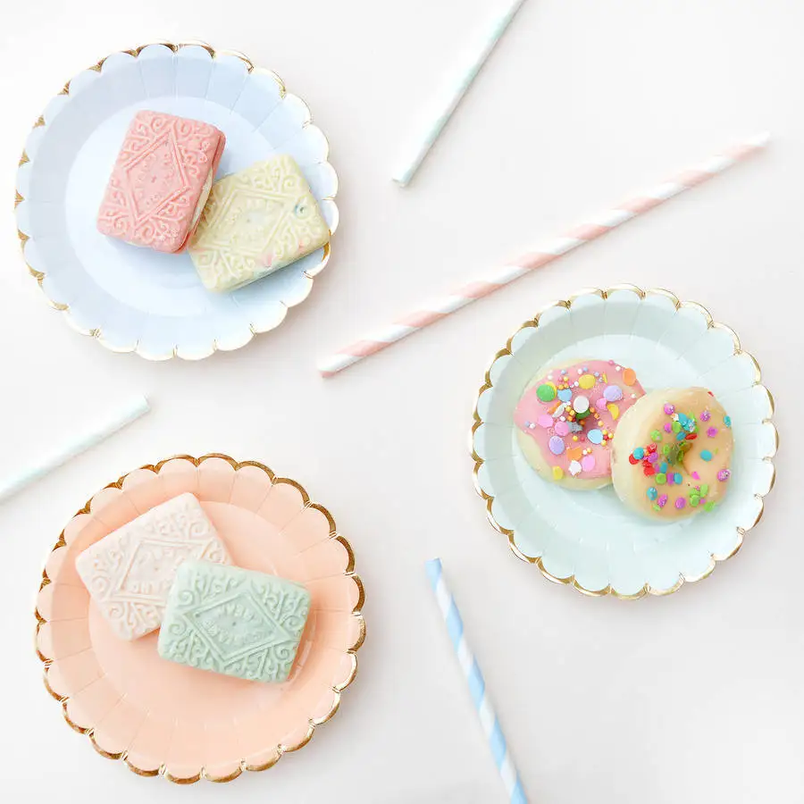 

Flower Golden Edge disposable tableware pink paper plate cup straw cake wooden knife fork party supplies European palace wedding