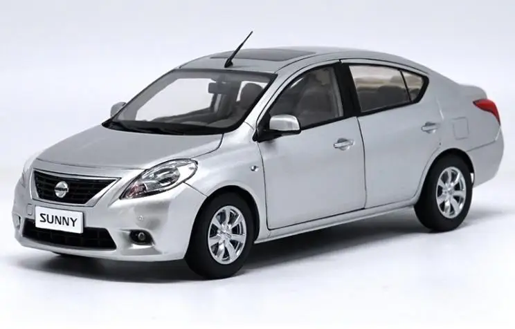 Серебристый Высокая имитация Nissan Sunny, 1:18 sacle сплав автомобиля Расширенная Коллекция Модель, литой металлический автомобиль - Цвет: Серебристый
