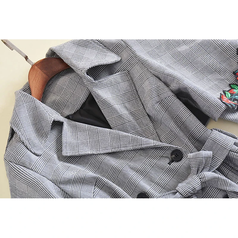 Высокое качество 2017 г. Новые дизайнерские Тренчи для женщин Для с длинным рукавом