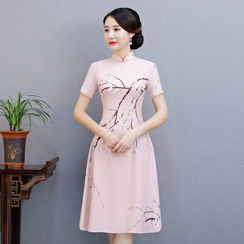 По колено Cheongsam Традиционный китайский стиль короткий рукав платье женские летние район Qipao тонкий Платья для вечеринок Vestido - Цвет: Розовый